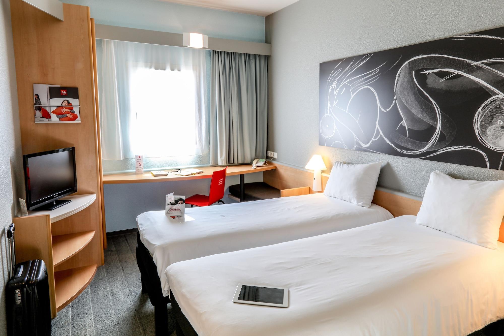 ibis Orange Sud Hotel Bagian luar foto