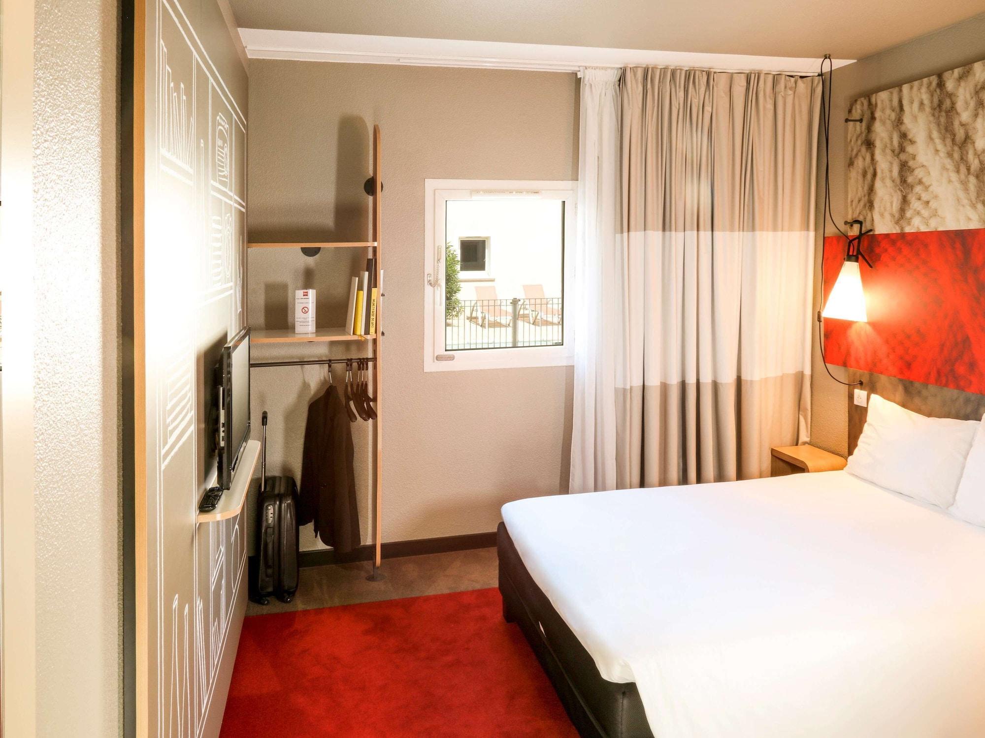 ibis Orange Sud Hotel Bagian luar foto