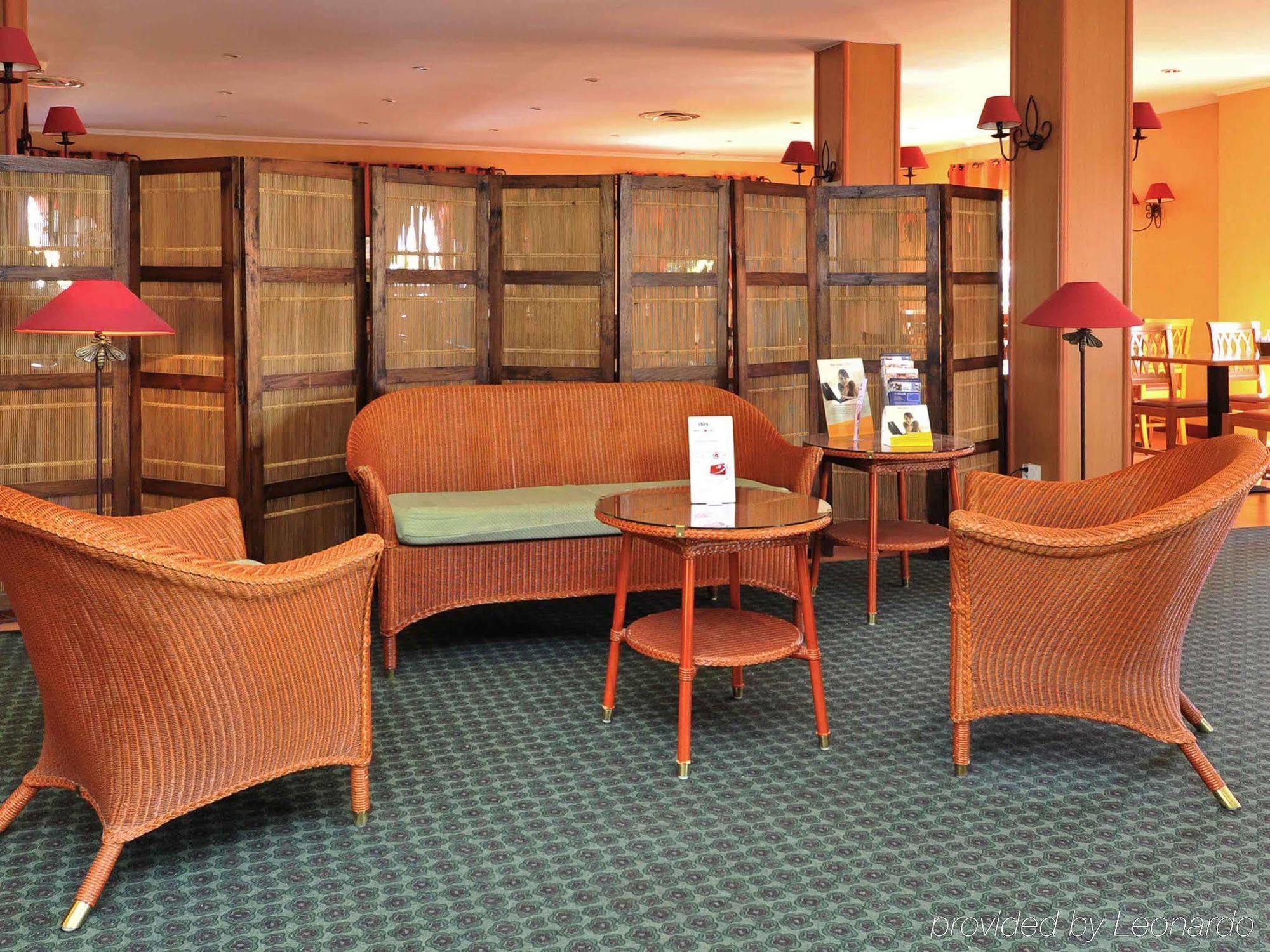 ibis Orange Sud Hotel Bagian luar foto